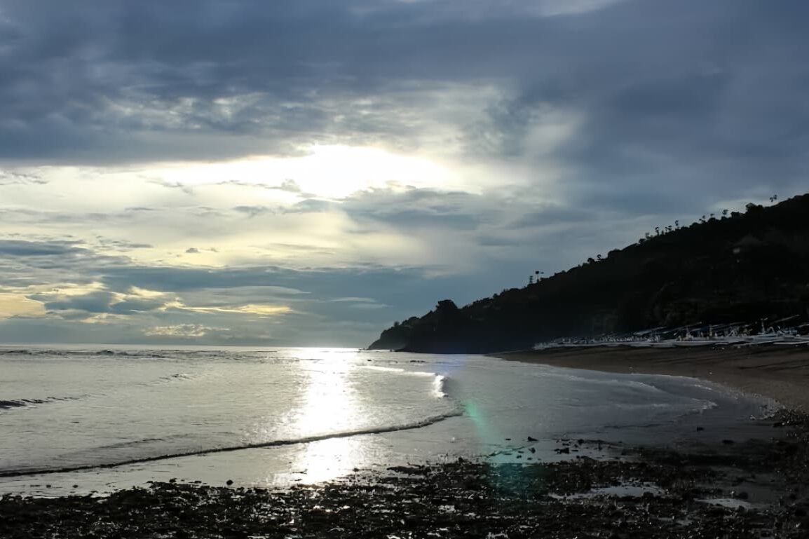 View Pantai Lean Di Pagi Hari